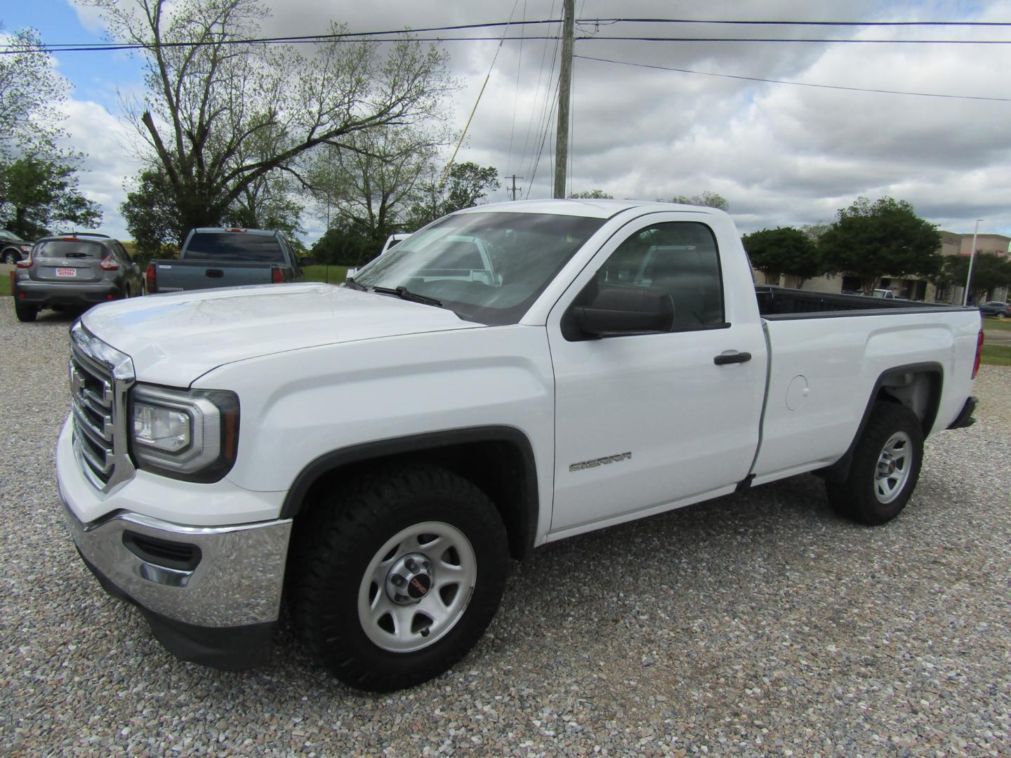 2017 White /Gray GMC Sierra 1500 (1GTN1LEC2HZ) , Automatic transmission, located at 15016 S Hwy 231, Midland City, AL, 36350, (334) 983-3001, 31.306210, -85.495277 - Photo#2